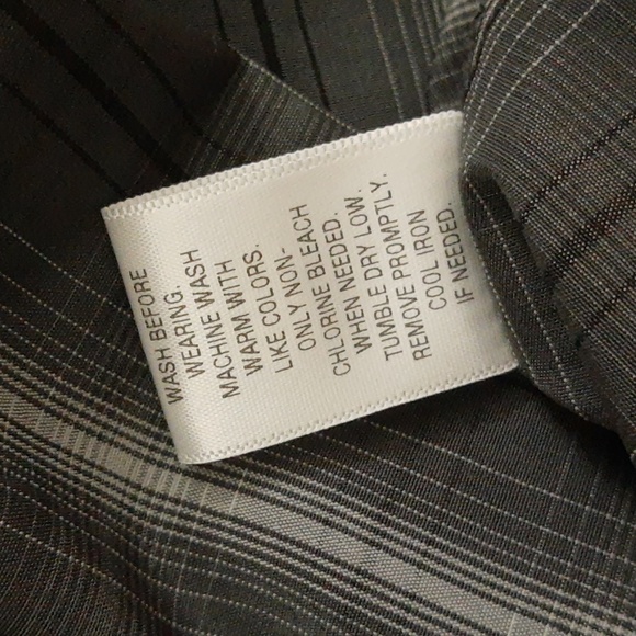 Croft & Barrow Easy Care Shirt Short Sleeve Men's Medium Uptown Gray NWT - Picture 8 of 9